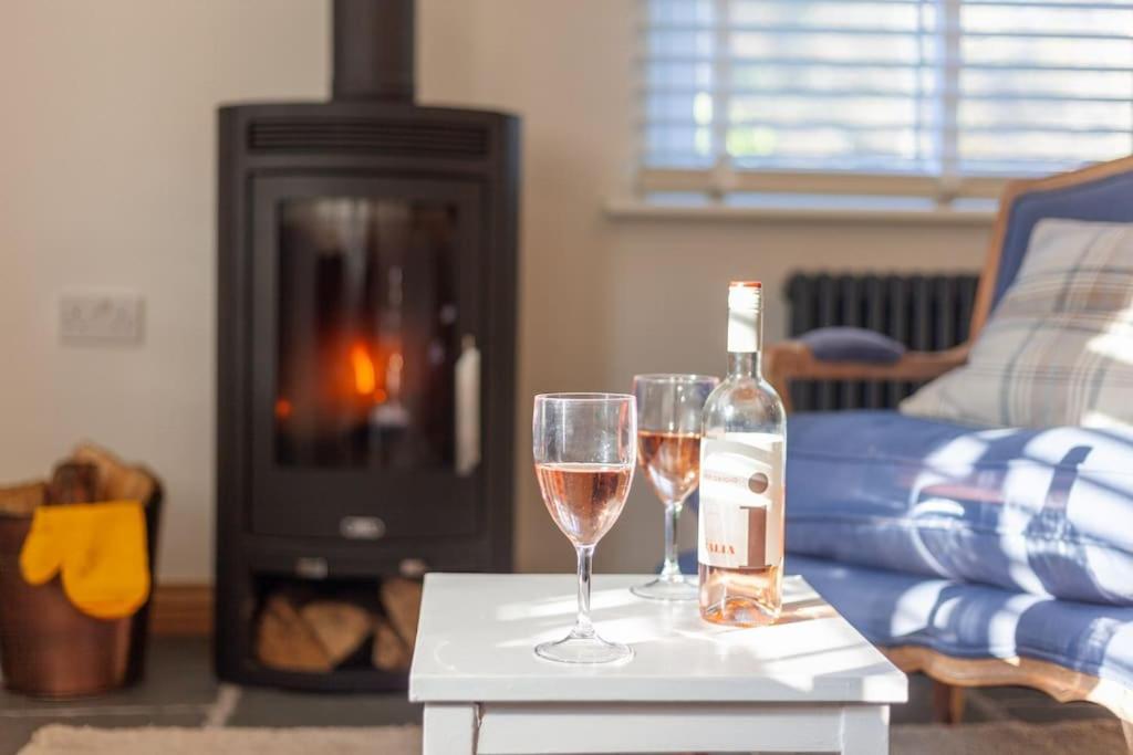 Bijou Coastal Apartment In Polperro With Hot Tub Onsite Parking Downhill Walk To Village Extérieur photo