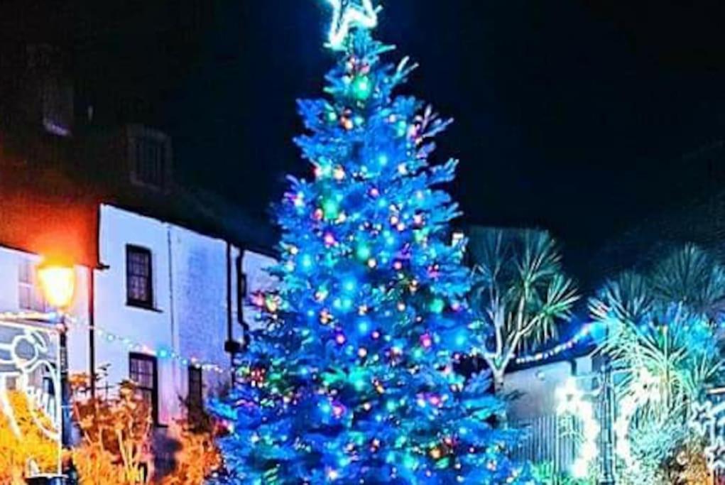 Bijou Coastal Apartment In Polperro With Hot Tub Onsite Parking Downhill Walk To Village Extérieur photo