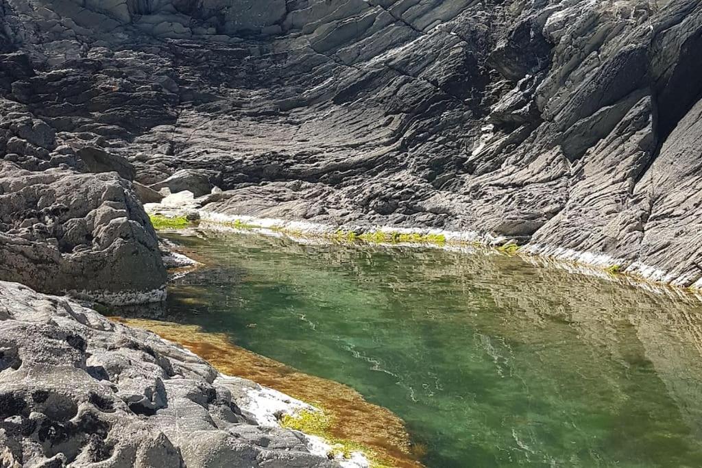 Bijou Coastal Apartment In Polperro With Hot Tub Onsite Parking Downhill Walk To Village Extérieur photo