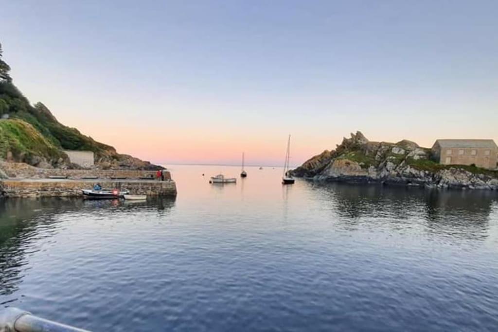 Bijou Coastal Apartment In Polperro With Hot Tub Onsite Parking Downhill Walk To Village Extérieur photo