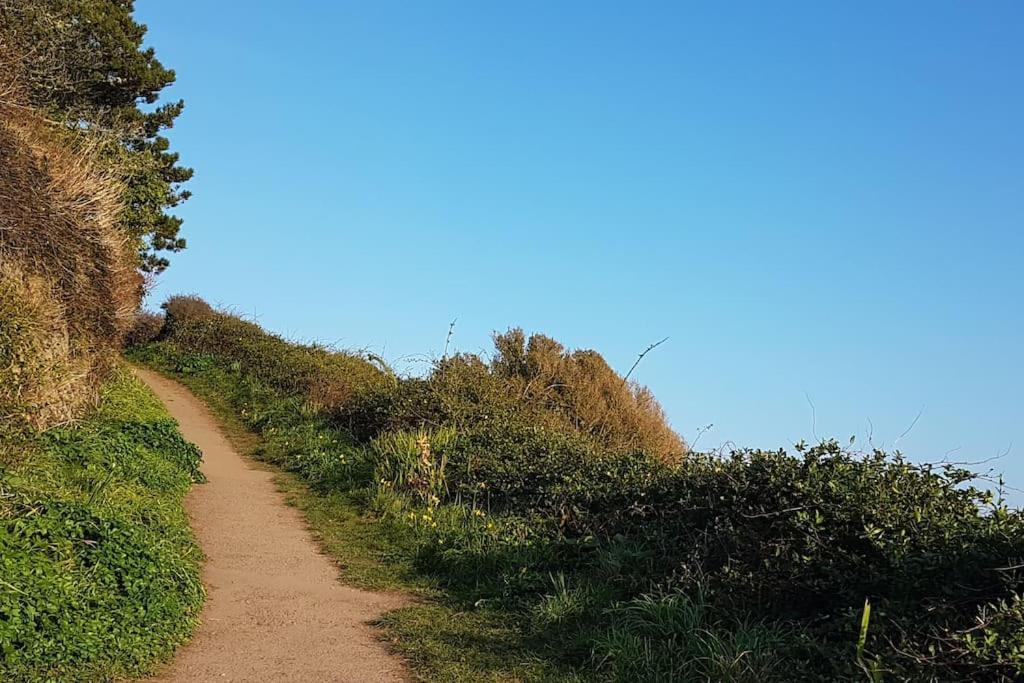 Bijou Coastal Apartment In Polperro With Hot Tub Onsite Parking Downhill Walk To Village Extérieur photo