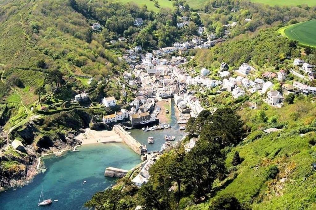 Bijou Coastal Apartment In Polperro With Hot Tub Onsite Parking Downhill Walk To Village Extérieur photo
